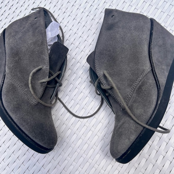 COACH Wedge Ankle boot w/ Gray suede leather - Picture 5 of 8